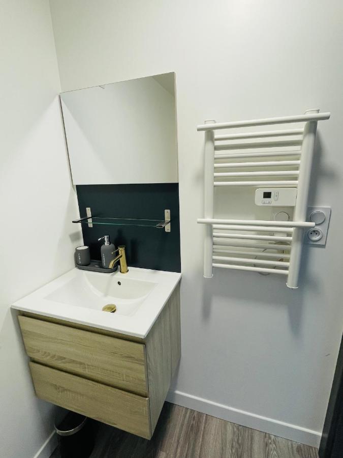 Studio 2 Spacieux Et Lumineux A La Gare De 로리앙 외부 사진